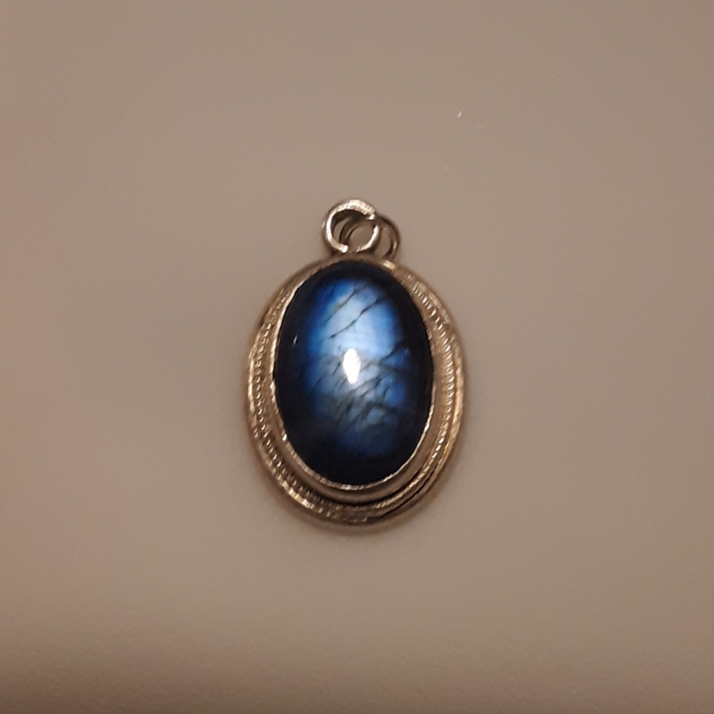 Labradorite Pendant In Solid Sterling Silver